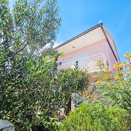 Pazanin-3 By Interhome Vinišće