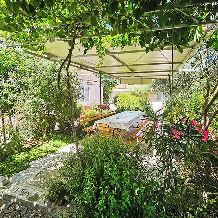 Pazanin-3 By Interhome