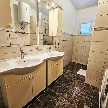 Апартаменты Pazanin-3 By Interhome